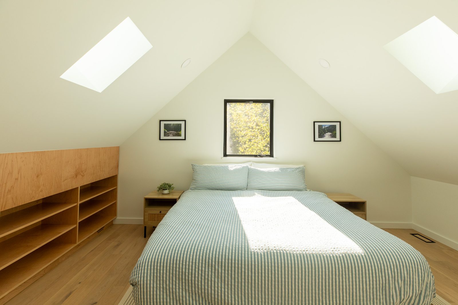 The Charmed Circle Cabin, place to stay in Kenoza Lake